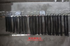 精工楚天HJG5250ZLJ自卸式垃圾車用的康明斯ISDe230 30發(fā)動機的保養(yǎng)及配件